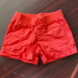 Girls coral cuffed shorts , never worn size 8